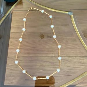 Genuine pearl and gold necklace